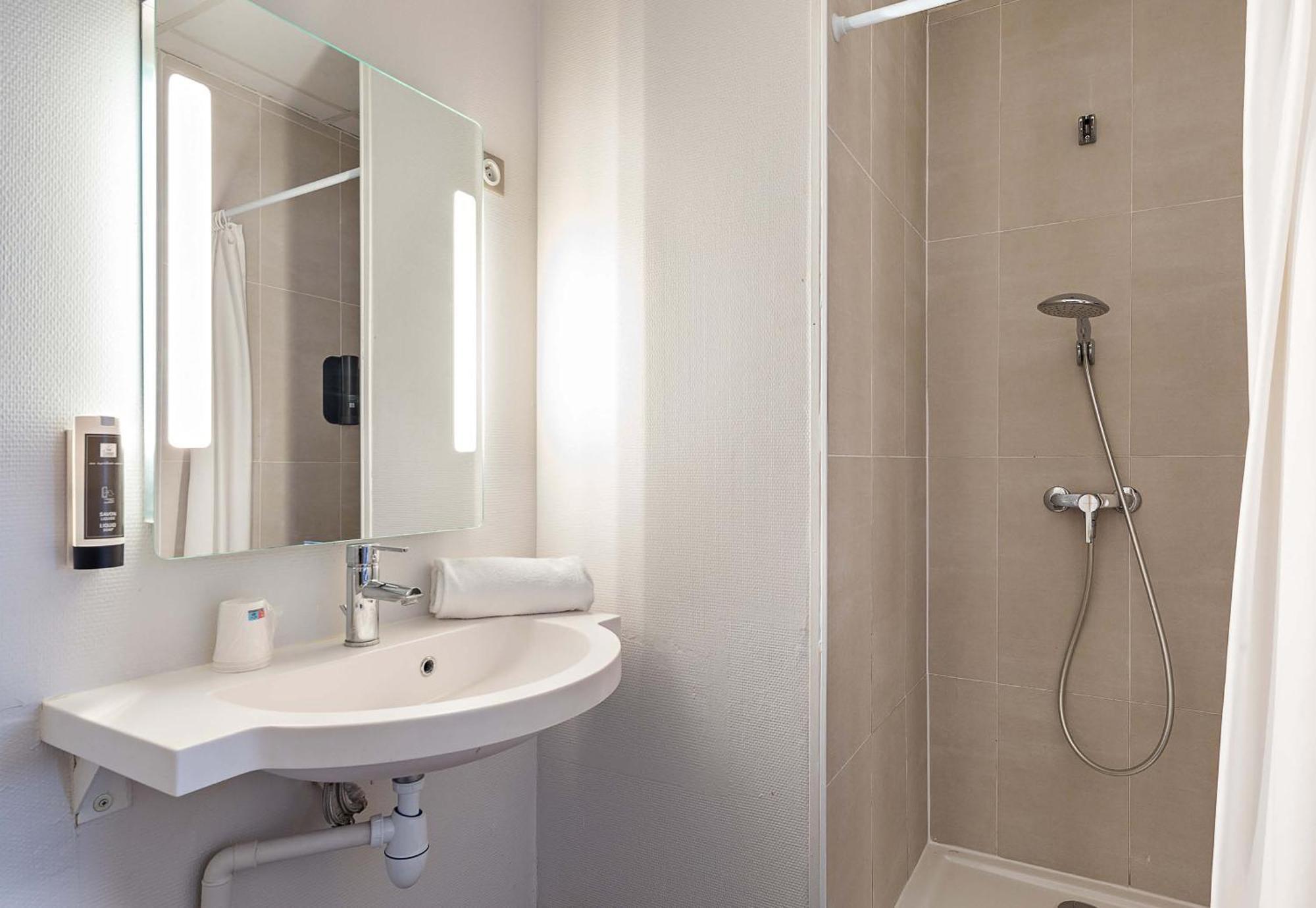 B&B Hotel Rouen Saint-Étienne-du-Rouvray 외부 사진